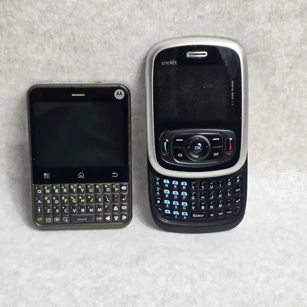 VTG Assorted Retro Phones (Motorola, Cricket ) Lot of 2
